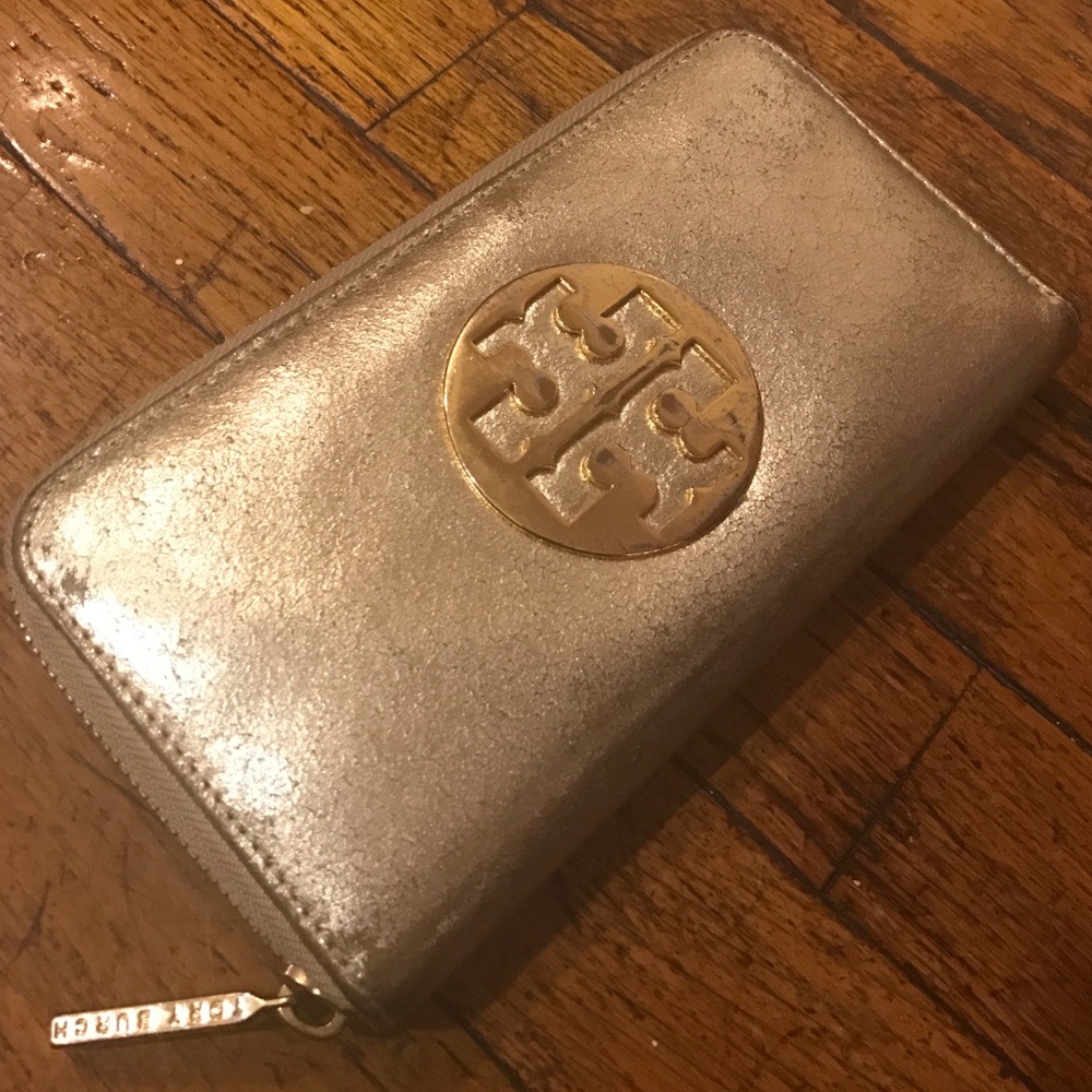 Tory Burch Zip Continental Wallet - Gold Crinkle!